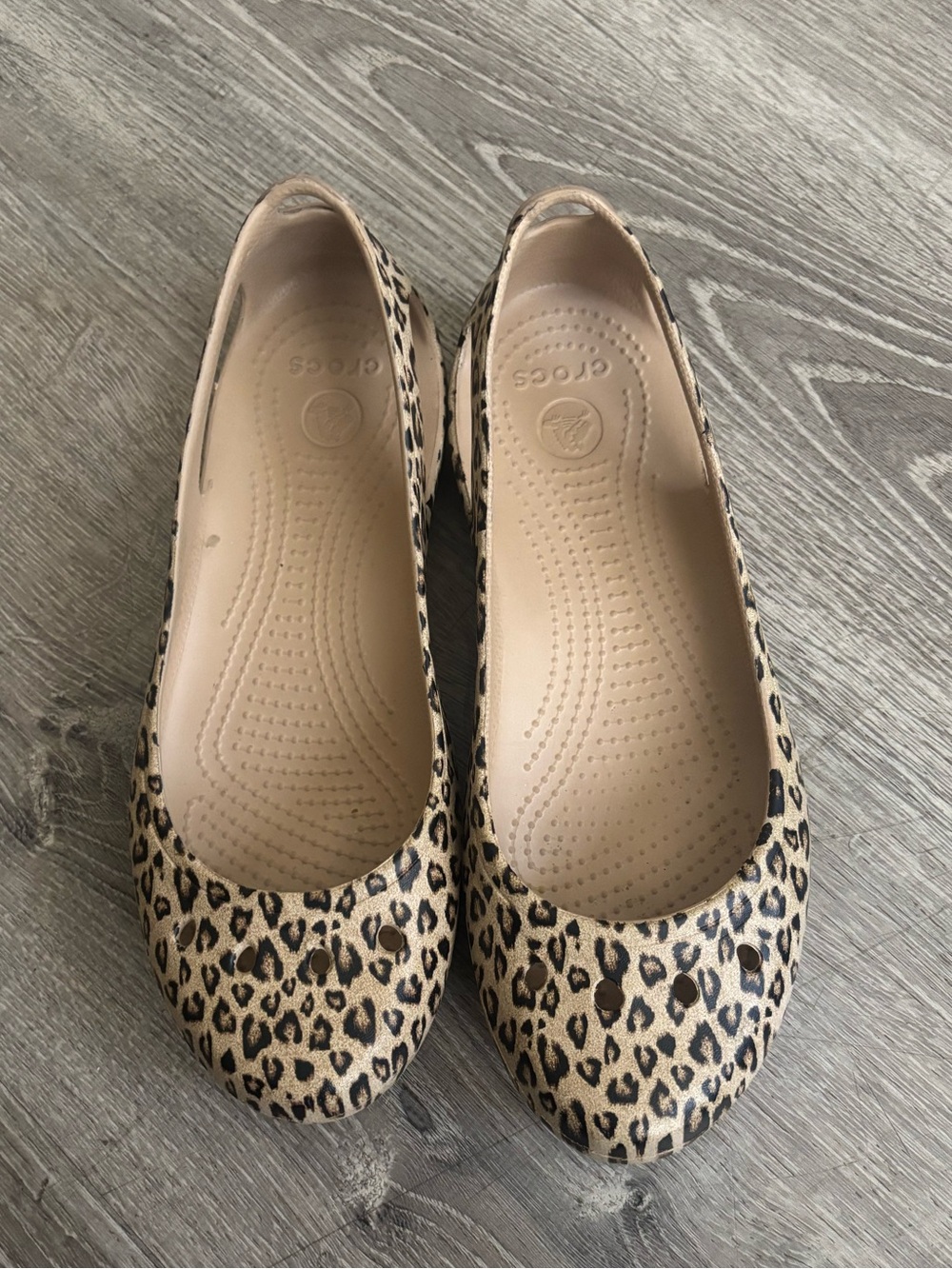 Cute leopard print Crocs slip ons size 9. SFPF home.